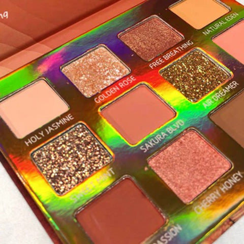 Rose eyeshadow palette - VerdeLux Cosmetics 