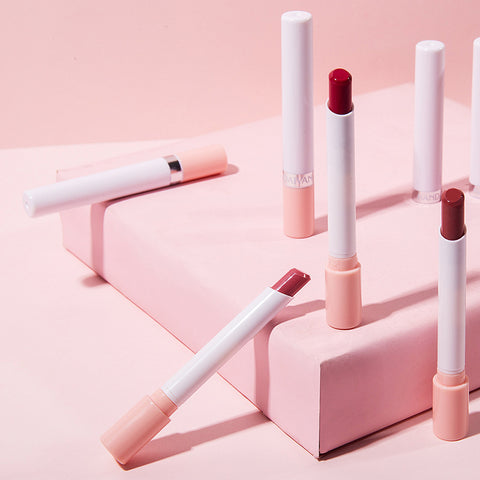 "Hydrating non-drying matte mist lipstick"