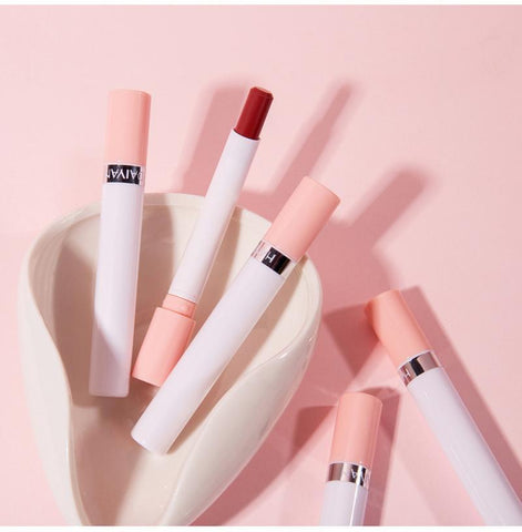"Comfortable non-drying matte mist lipstick"