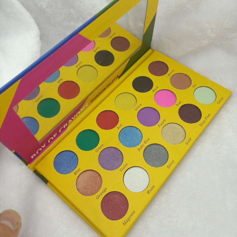 18 Color eyeshadow palette - VerdeLux Cosmetics 