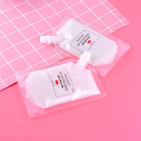 "Long-lasting lip gloss gel for lips"