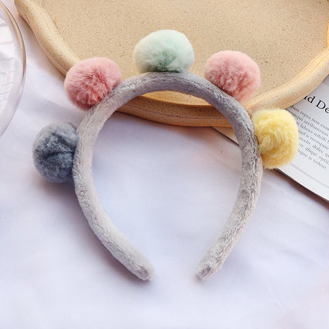 Kids face mask with hair clip accessories